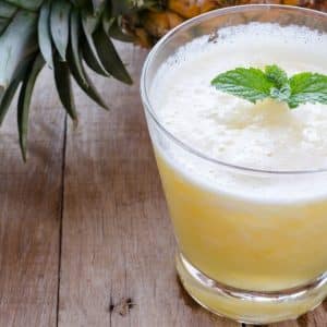 Receita de suco de casca de abacaxi