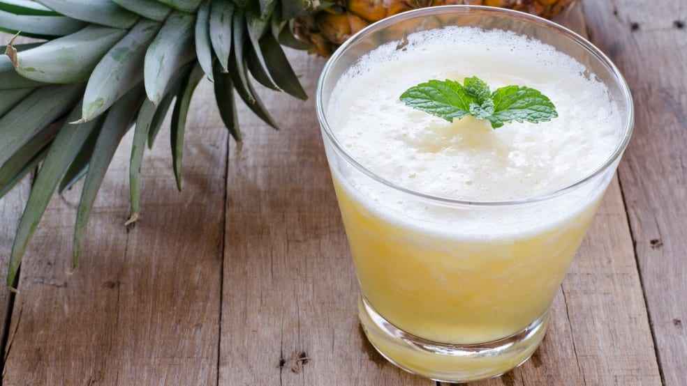 Ingredientes da Receita de Suco de Casca de Abacaxi com Capim Cidreira