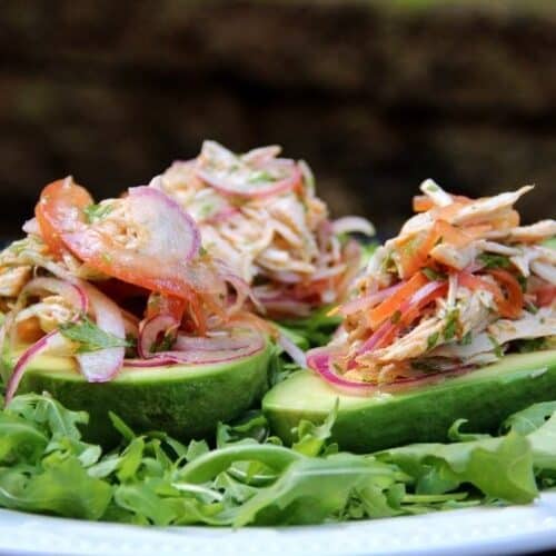 Receita de Salada de peru com ovos e abacate